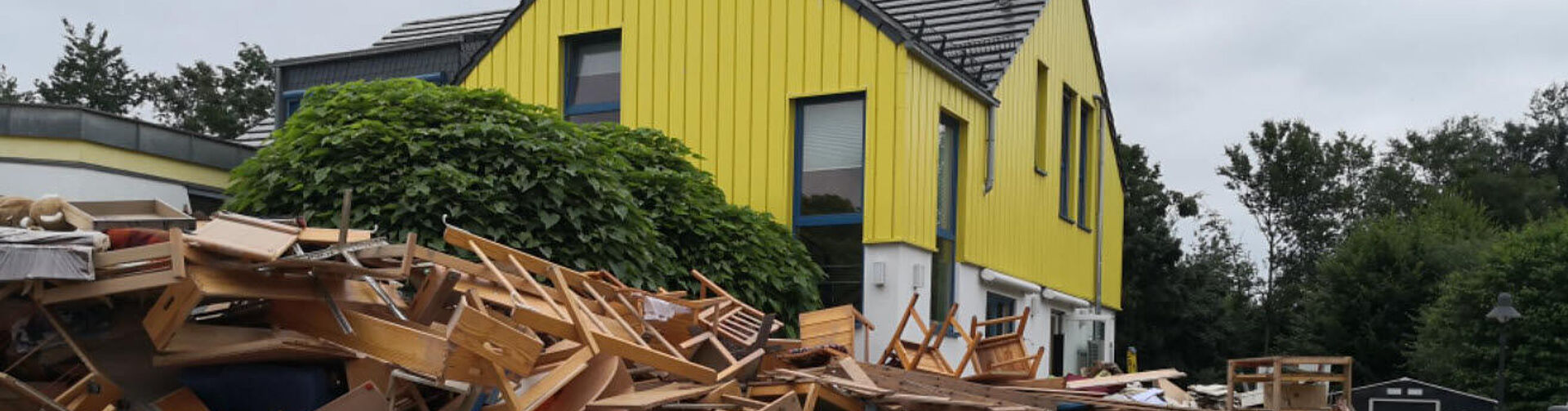 OIL! Tankstellen spenden insgesamt 16.500 Euro für den von der Flut zerstörten Kindergarten in Heimerzheim